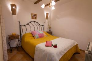 romantic house for 2 or 4 people with jacuzzi