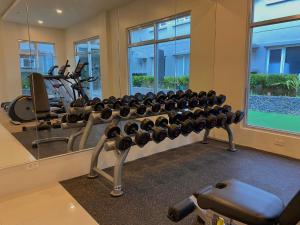 Condo • WIFI up to 100mbps • Pool • Netflix&Chill