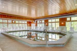 Bartlett Mtn Retreat: 1 Mi to Attitash Ski Lifts
