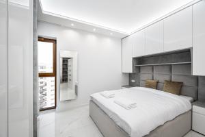 Bielany Luxury Apartment