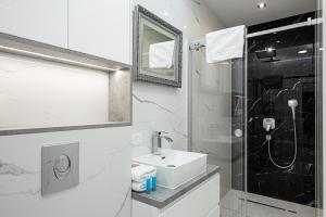 Bielany Luxury Apartment