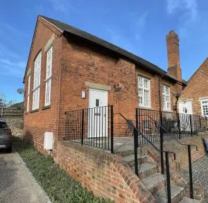 Unique Old Auction House - Hinton in the Hedges