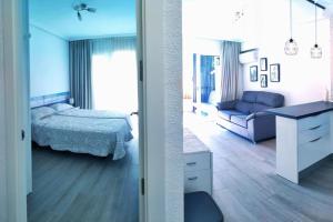 Karola con vistas, piscina y parking en Benidorm