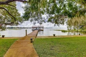 Florida Retreat with Patio, Boat Dock and Shuffleboard - Venus