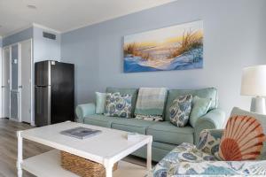 Beach view Balcony Huge Pool Cozy Villa