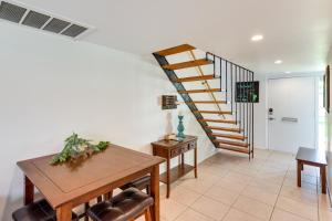 1 Mi to Old Town! Snowbird Escape with Pool Access