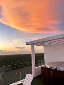 Penthouse con Jacuzzi y Panorámicas de Selva