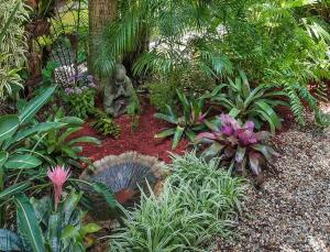 Beach Paradise Getaway - 200ft from Beach!