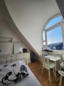 One Private room available in a two room apartment in Tegel, Berlin