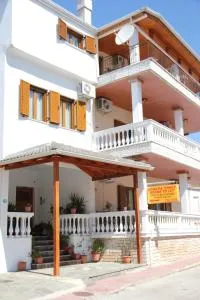 Stis Kyra - Vasilikis - Perama