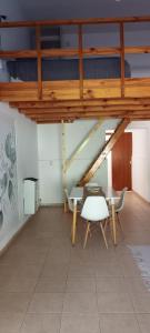 Jugueze Tres Arroyos No tiene cochera