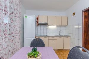 Apartment Jakus