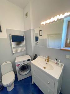 Spacious and bright center apartment with cityview