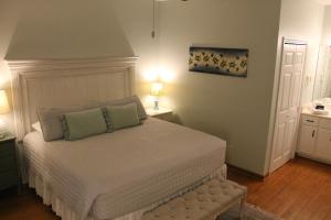 Turtle Beach Inn