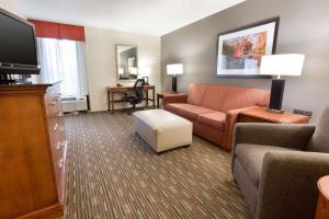 King Suite with Sofa Bed room in Drury Inn & Suites Joplin