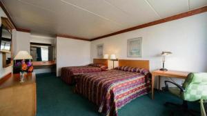 Loyalty Inn Maryville