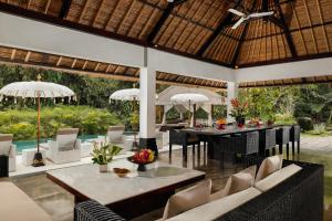 OMECURE Kaba Kaba by Nakula