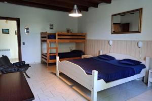 Maisons de vacances Traditional holiday home with garden : photos des chambres