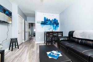 1st Floor - Free Parking - Washer & Dryer - AGH