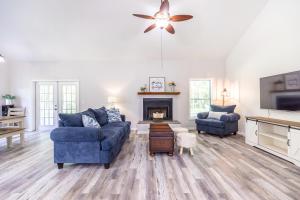 Relaxing Modern Farmhouse in Jupiter Farms. Family-and Dog-friendly!