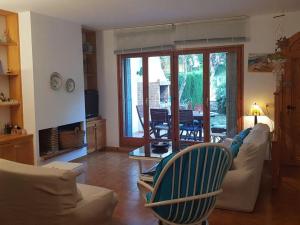 ¡Villa con Jardín y Piscina en S’Agaró, Cerca de la Playa de Sant Pol! - ES-209-13