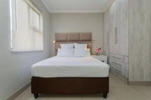 Johanesbg-Little haven-3min to N1-20MBS WiFi (15)