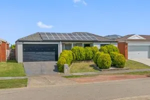 StayAU Cozy Family Home 4BR Berwick - Hallam