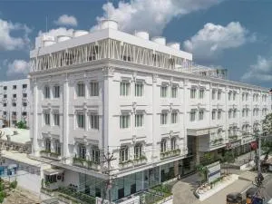 Hotel Annapurna De Royal - Bāpatla