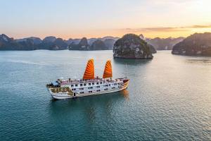 Indochina Sails Ha Long Bay