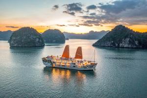 Indochina Sails Ha Long Bay