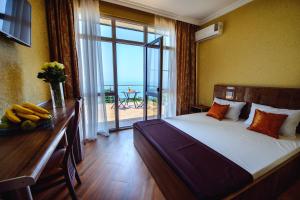 Suite with Terrace room in Gostevoy Dvor Parus Guest House