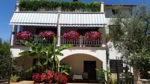 Apartment Tezak - Kukci