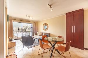 Beachfront 3rd floor 2 bedroom w communal swimming pool- B16 Blouberg