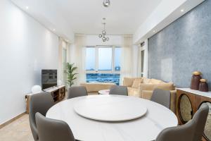 Ahlan HH - Luxurious Apartment with Beach Access and Sea View at Palm Jumeirah