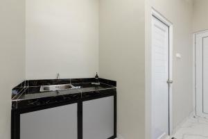 RedDoorz near GSG UNILA Lampung