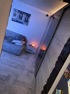 Studio - Ţînţăreni