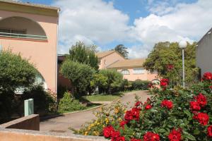 Appartements Trilocale in residence con piscina a 200 m dal mare : photos des chambres