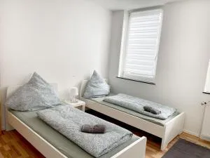 Nice Apartment in Brühl - Брюль