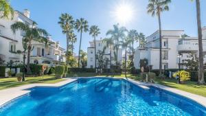 Cozy Pearl In Puerto Banus