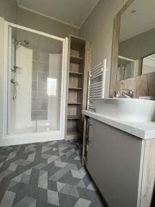 Luxury 2-Bed Lodge Sleeps 6 in Camber Sands