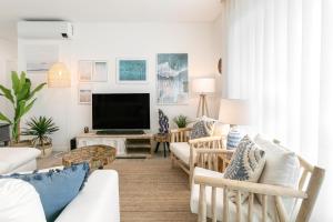 Consolação & Supertubos - Beach House II