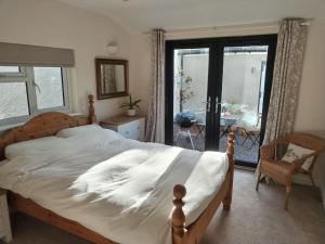 Spacious and sunny accommodation with Underfloor heating throughout