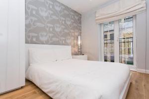 Modern Mews house in Central London