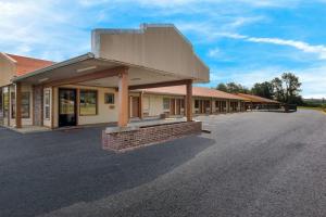 Econo Lodge Cornersville I-65