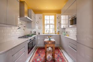 Veeve - Natural Wonder