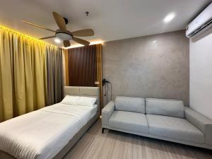 Family Duplex Penthouse 3 Bedroom The Wave Residence 8-9pax
