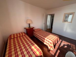 Appartement confortable avec vue sur locéan, 2 chambres et balcon - FR-1-197-201