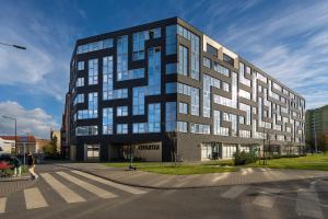 Trendy Studios with Home Office near Wrocław Main Station by Renters