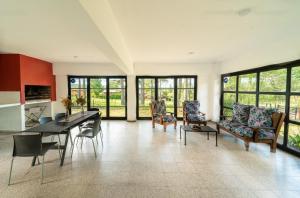 CASA EN SANTA ROSA DE CALAMUCHITA