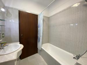 Albufeira Central 8 by Homing